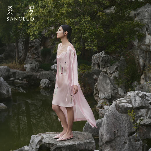 游园惊梦』桑罗戏曲印花真丝睡衣套装桑蚕丝女家居服2026新款睡裙睡袍 商品图9