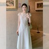 【AVANN白色栀子连衣裙3234】含莱赛尔轻盈面料，显瘦斜裁设计，精致刺绣，藏肉小飞袖 商品缩略图4