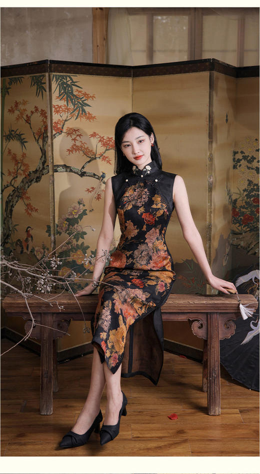 逸红颜《昭芃》26年夏新款鎏金花影刺绣花瓣领香云纱新中式旗袍女 商品图5
