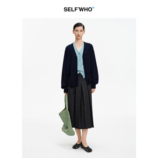 SELFWHO美丽诺羊毛混纺藏蓝色V领针织开衫女2026春季新款毛衣外套 商品图2