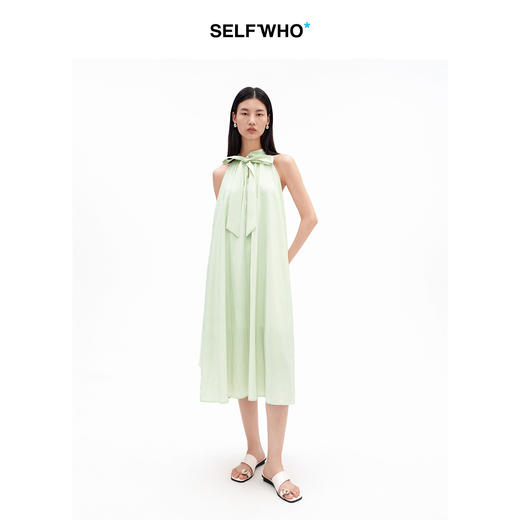 SELFWHO莫代尔混纺法式飘带挂脖连衣裙女2026夏新款压褶气质长裙 商品图3