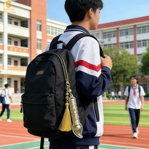 香港周六福 999足金金榜题名神笔马良挂饰 小巧便携 纹理灵动 商品图3
