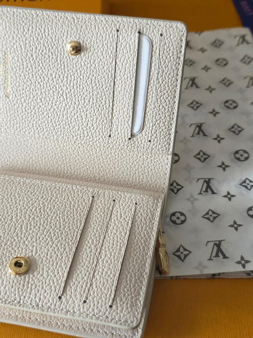 春夏特惠💰480 原单LV 短款钱包M28275绿色 商品图6
