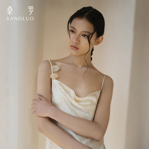 雾月花影』桑罗真丝吊带裙100%桑蚕丝女可外穿真丝睡裙2026年新款 商品图3