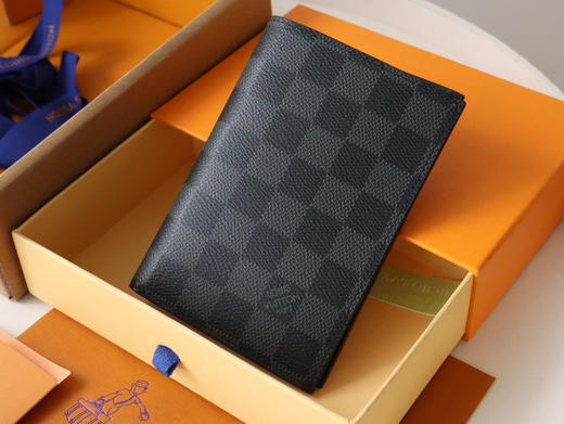春夏特惠💰480 渠道级 te级LV 卡包护照夹M64501 商品图1