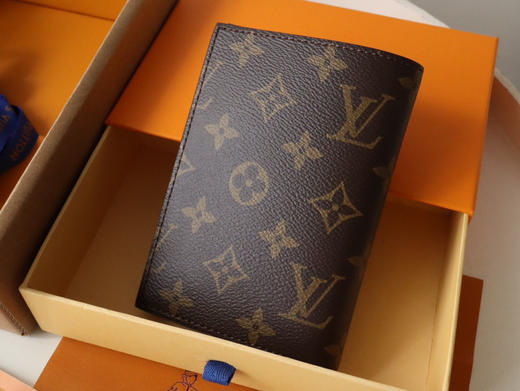 春夏特惠💰480 渠道级 te级LV 卡包护照夹M64501 商品图2