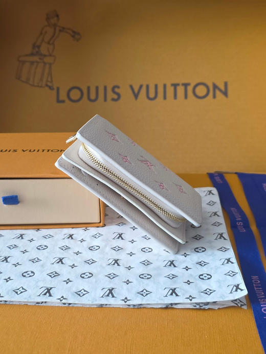 春夏特惠💰480 原单LV 短款钱包M28275粉色 商品图3