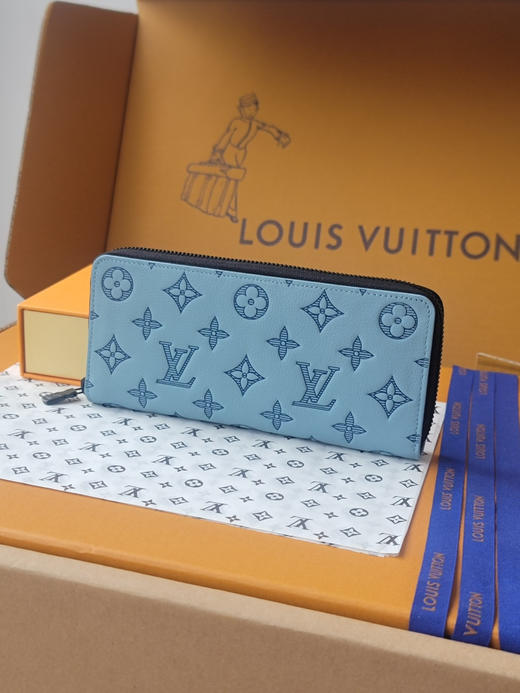 春夏特惠💰460 原单LV 长款钱夹M14784冰蓝 商品图0