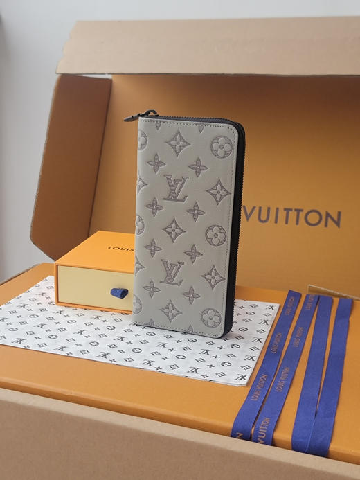 春夏特惠💰460 原单LV 长款钱夹M14783冰灰 商品图0