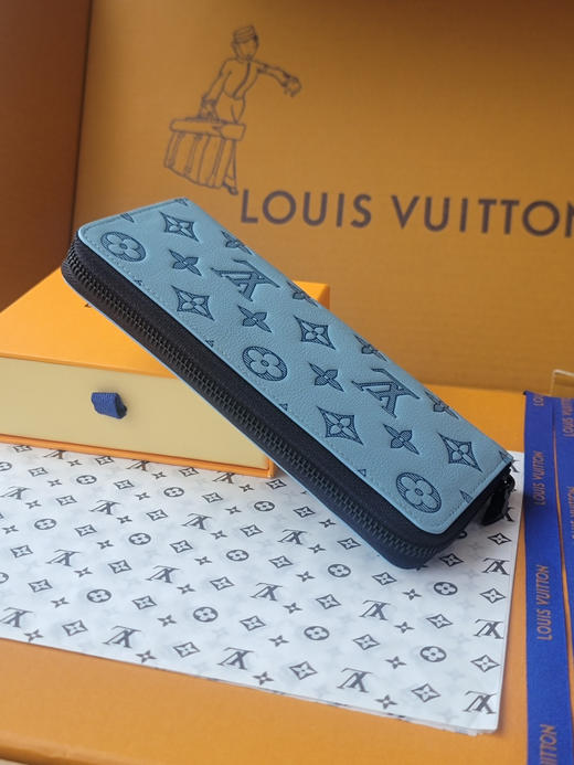 春夏特惠💰460 原单LV 长款钱夹M14784冰蓝 商品图2