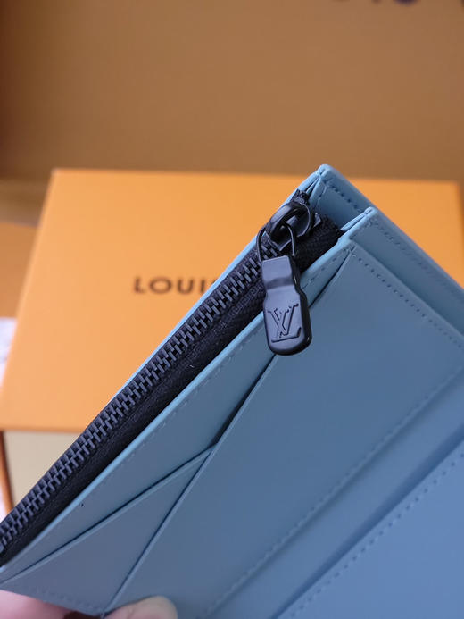 春夏特惠💰420 原单LV 短款钱夹M14793冰蓝 商品图3