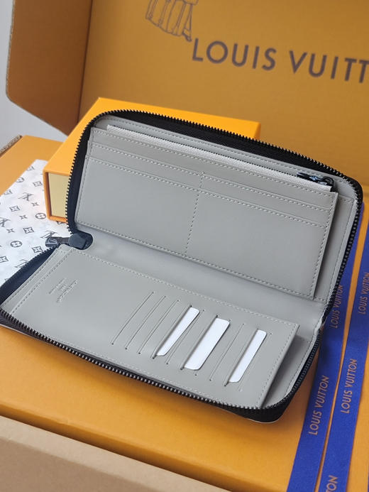 春夏特惠💰460 原单LV 长款钱夹M14783冰灰 商品图7