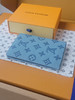 春夏特惠💰380 原单LV 卡包护照夹M14798冰蓝 商品缩略图2