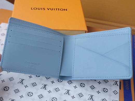 春夏特惠💰370 原单LV 短款钱夹M14802冰蓝 商品图6