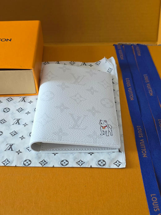 春夏特惠💰340 原单LV M27083护照夹 商品图2