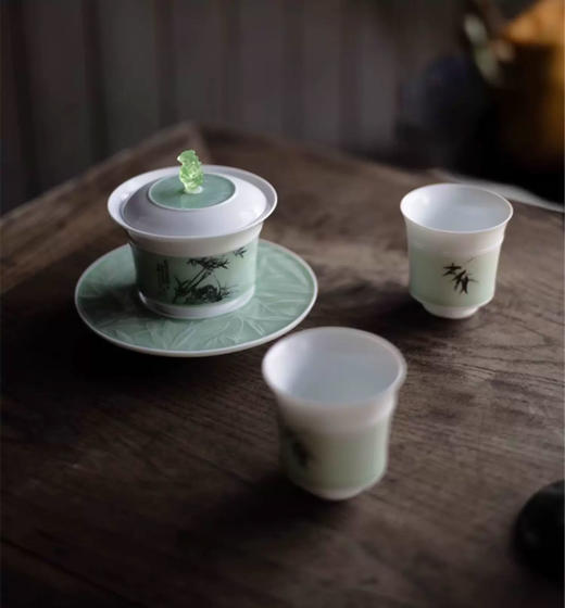 西泠 吴昌硕纪念馆联名款 西泠有美堂 缶庐近墨·玉瓷茶器 盖碗+茶杯+收藏证书+礼盒+礼袋 商品图1