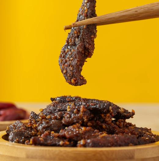 【新疆直发】塞外牧人 牛肉干 选用新疆褐牛后腿肉 不干不柴 嚼劲十足 商品图1