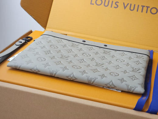春夏特惠💰620 原单LV 手包M14914灰 商品图4