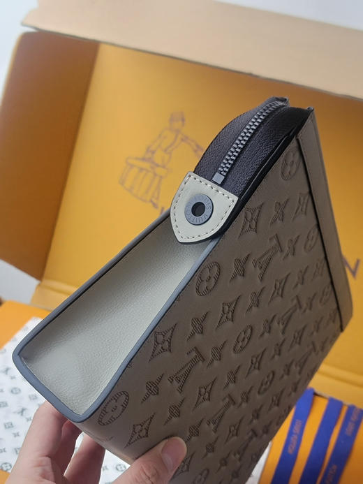 春夏特惠💰600 原单LV 手包M14886大象灰 商品图4