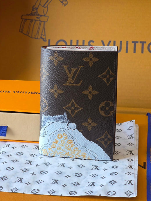 春夏特惠💰340 原单LV 新款 M25753猫咪 护照夹 属于Catogram联名系列 商品图2