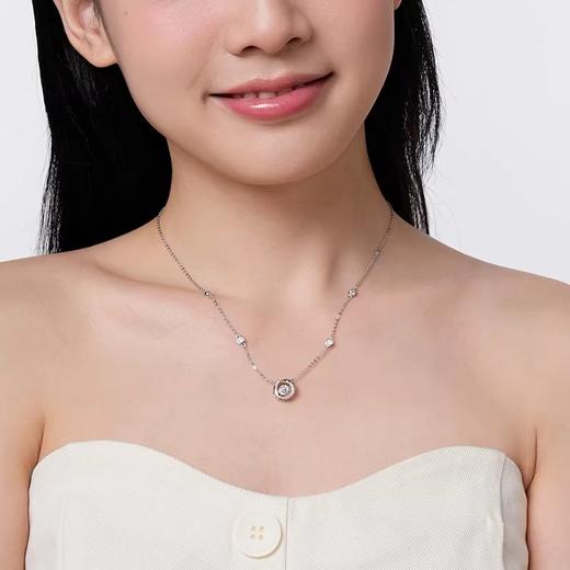 卡蒂罗KADER 璀璨之星项链  合金材质 莫比乌斯璀璨灵动耀眼吸睛设计可调节锁骨链 梦幻精致约会穿搭配饰 精美礼盒装 商品图2