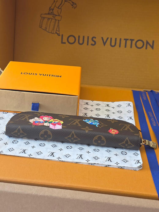 春夏特惠💰350 原单LV 圣诞系列 笔盒GL1474 文具袋 商品图4