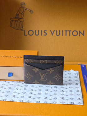春夏特惠💰300 原单LV M28233当季新款卡包 TRIPLE 卡夹