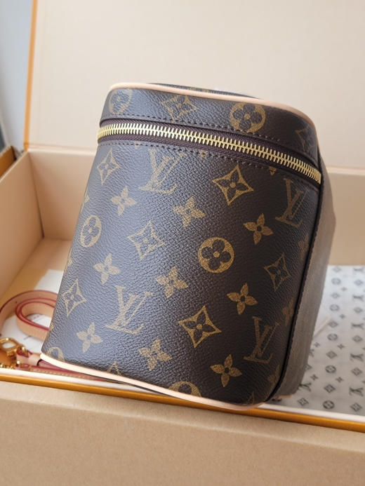 春夏特惠💰760 原单LV LU NICE BB 化妆包 M42265 商品图2