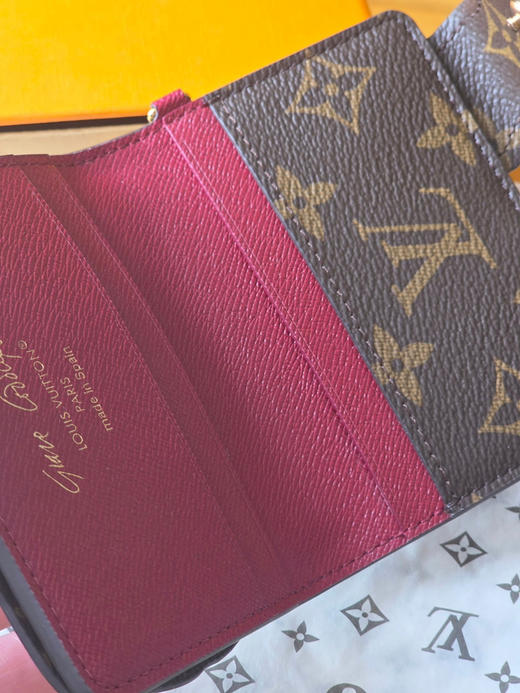 春夏特惠💰580 渠道级 te级LV 全套免税包装 M25732 Pawket 钱包 商品图7