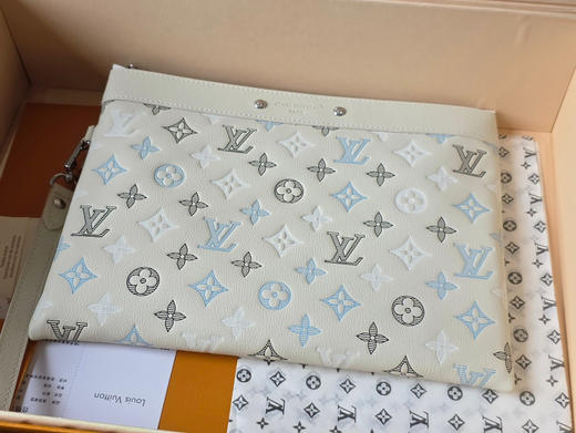 春夏特惠💰600 原单LV 手包 芯片版M28913.白色 商品图5
