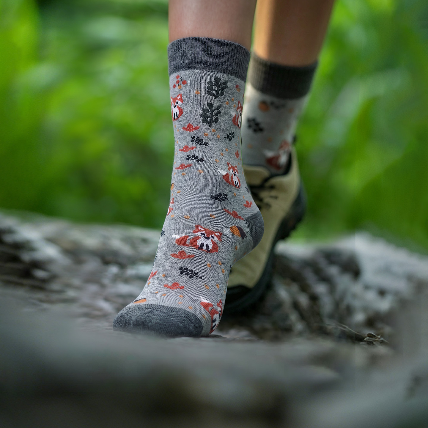 CRISPI &UphillSports联名 户外徒步登山羊毛袜儿童袜子卡通色彩袜 E6778