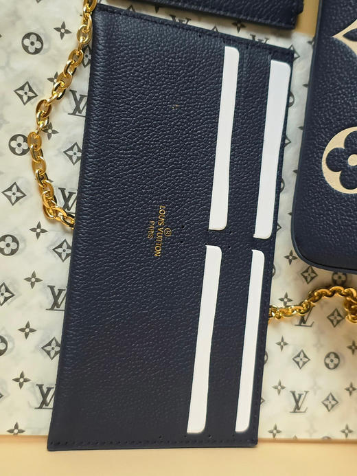 春夏特惠💰760 原单LV M69977蓝色丝印 三合一 女士包包 商品图1