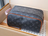 春夏特惠💰560 原单LV M15246 黑花/橙 44494
本款 Dopp Kit 盥洗袋 商品缩略图1