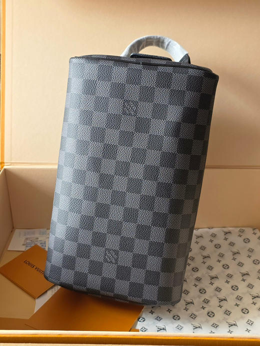 春夏特惠💰560 原单LV N40127黑格/44494 头层皮 本款 Dopp Kit 盥洗袋 商品图3