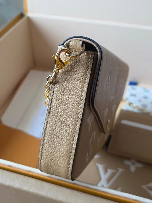 春夏特惠💰760 原单LV M12754 丝印 三合一 女士包包 商品图6