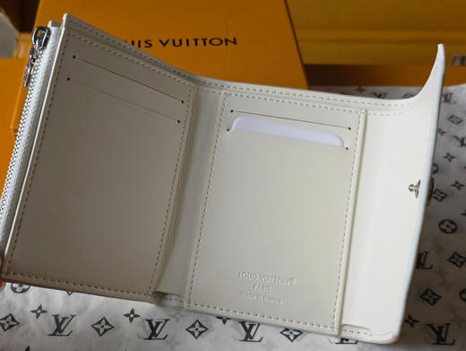 春夏特惠💰400 原单LV 钱包 芯片版 M29130 白色 商品图6