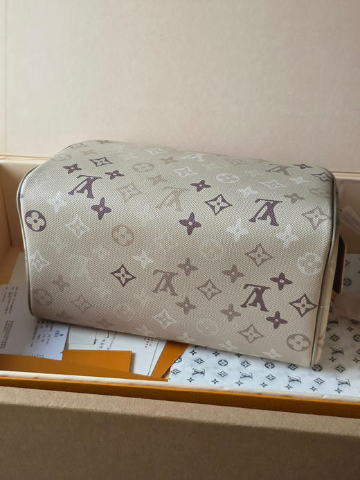 春夏特惠💰560 原单LV 化妆包 M26191 芯片版杏色 商品图4