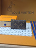 春夏特惠💰300 原单LV M62630钥匙扣 设计小巧精致的钥匙包 商品缩略图1