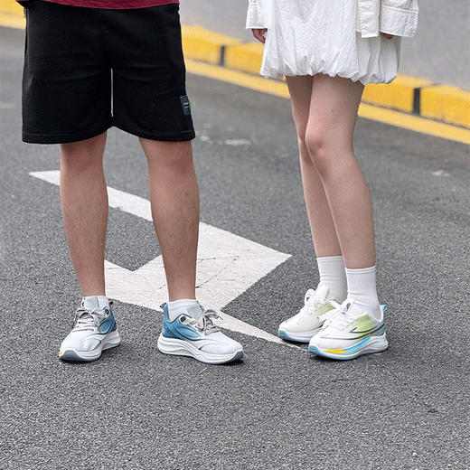 “单双不发，加购2双到手79.9元”Cade konty 男女款云网漫步鞋 轻薄通透 柔韧耐穿 商品图3