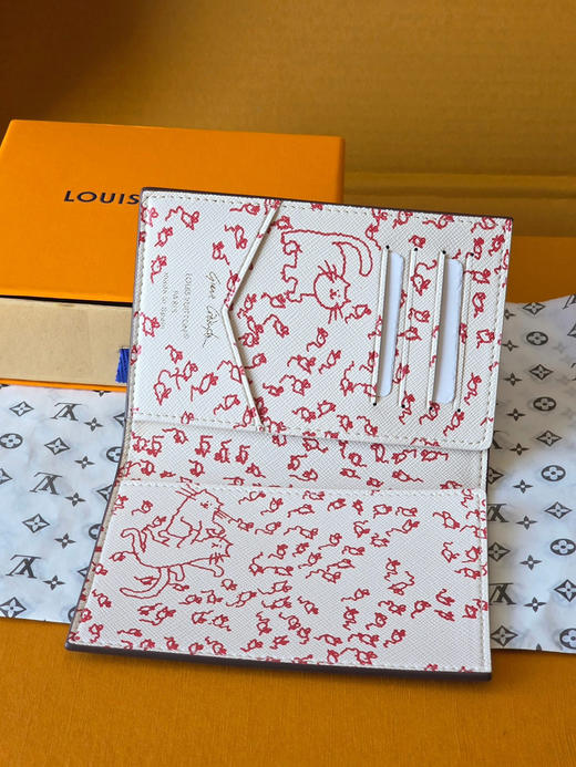 春夏特惠💰340 原单LV 新款 M25753猫咪 护照夹 属于Catogram联名系列 商品图6