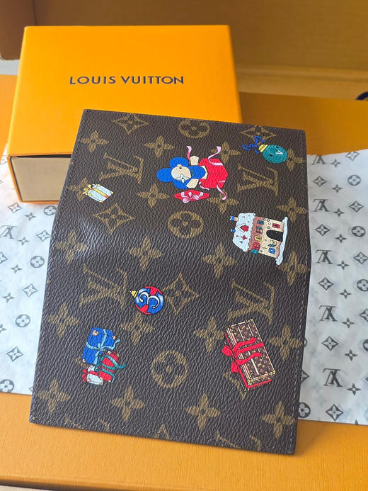 春夏特惠💰340 原单LV 圣诞款M15327护照夹 商品图2