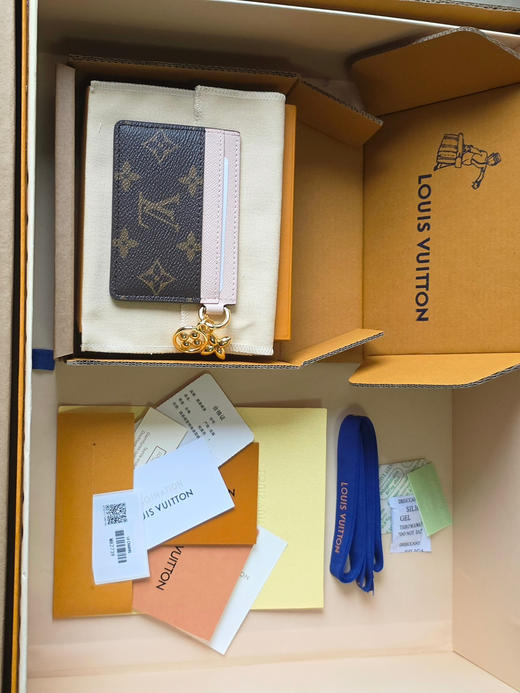春夏特惠💰500 渠道级 te级LV 卡包 M82739浅粉！【全套免税包装】 商品图8