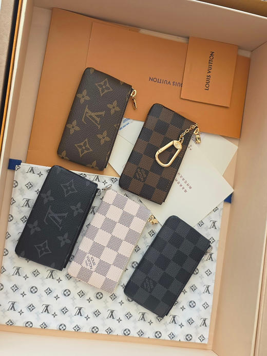 春夏特惠💰290 原单LV M62650 本款钥匙包 商品图8