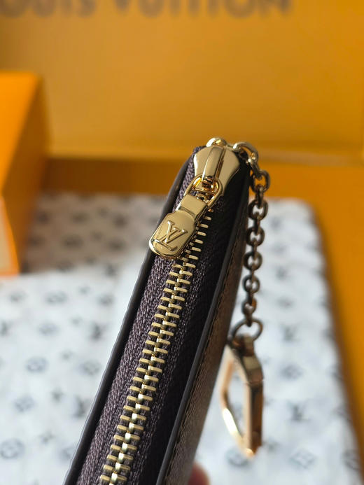 春夏特惠💰290 原单LV M62650 本款钥匙包 商品图6