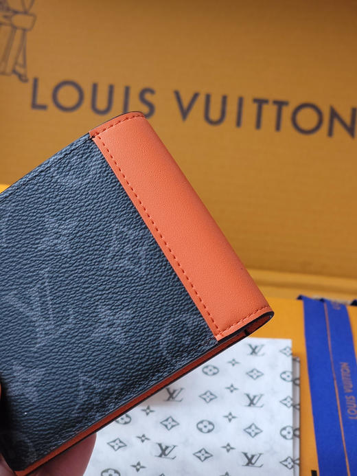 春夏特惠💰330 原单LV M25849短夹 黑花/橙色 商品图3
