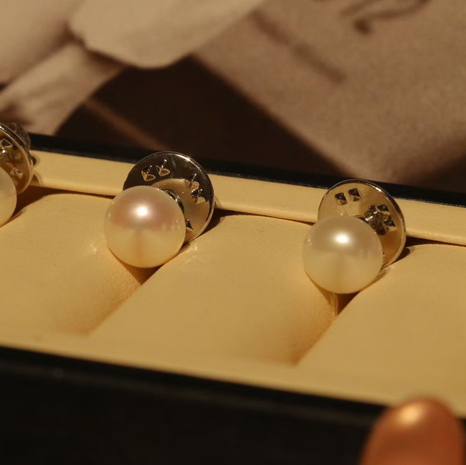 精致素钉胸针｜防走光扣 3粒一组 9-10mm ji光无暇无核淡水珍珠