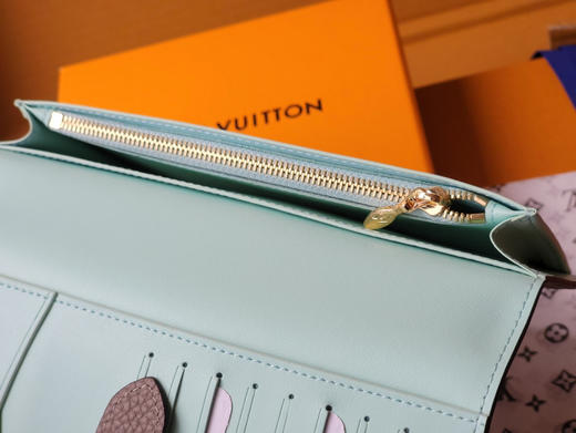 春夏特惠💰450 原单LV M81330 本款 LV Vertical 长款钱夹 商品图7