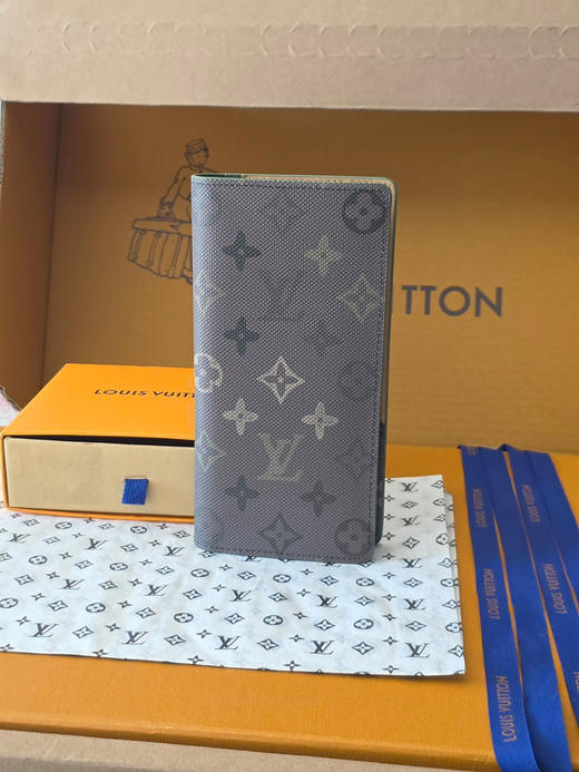 春夏特惠💰380 原单LV 长款钱夹 M27055绿色/丝印 商品图0