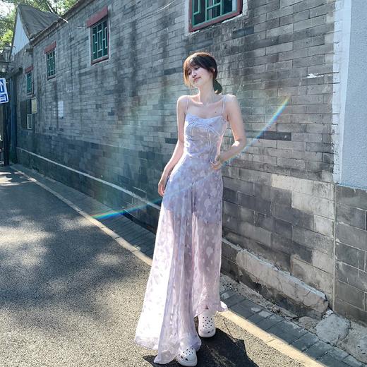 西遇度假风吊带连衣裙女2026年夏季新款印花收腰薄纱长裙仙女裙SS060221 商品图2