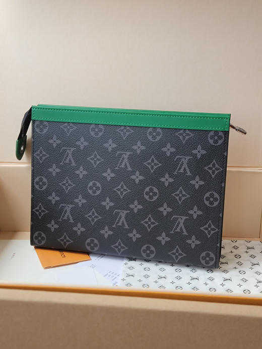春夏特惠💰520 原单LV 手拿包26831 手包黑花/绿色 商品图1